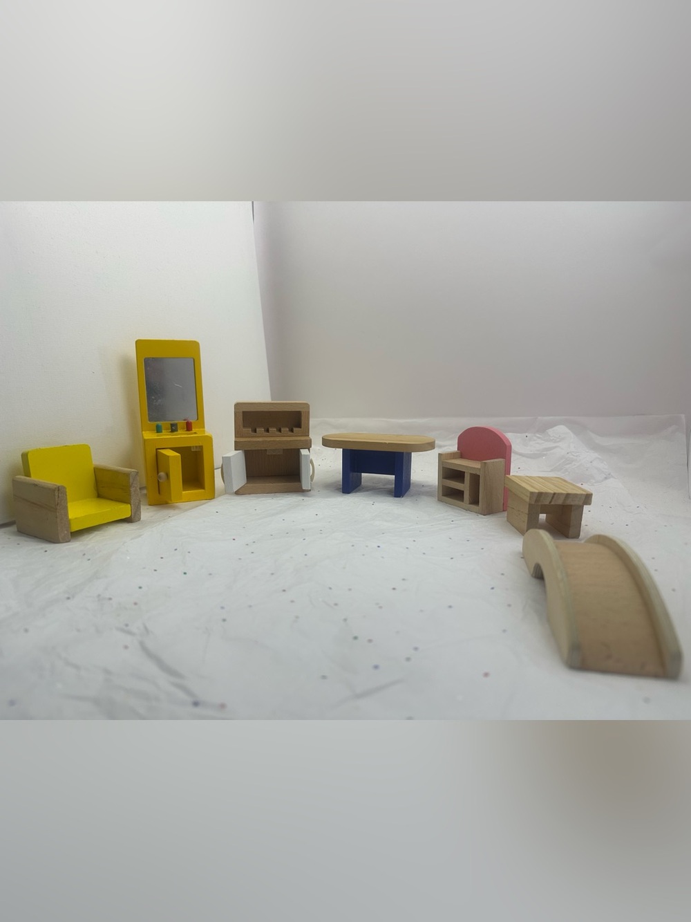UPDATED LISTING Miniture Wooden Dollhouse Furniture Set (7)